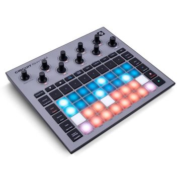 Novation Circuit Rhythm vista de perfil