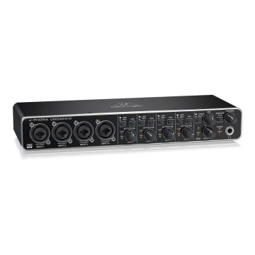 Behringer UMC404HD vista de perfil izqueirdo