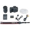 Canon EOS 7D DSLR con lente 18-135mm y accesorios incluidos